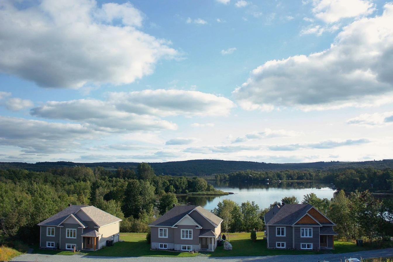 Les trois chalets Trois-Lacs